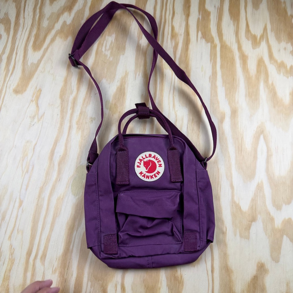 Fjallraven Kanken Sling Crossbody Shoulder Bag Purple Vinylon F Mini Messenger